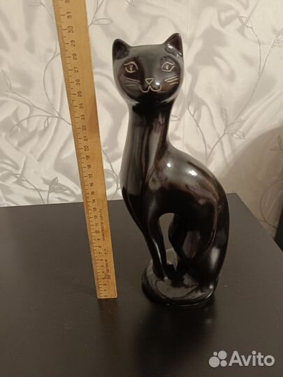 Статуэтка кошка