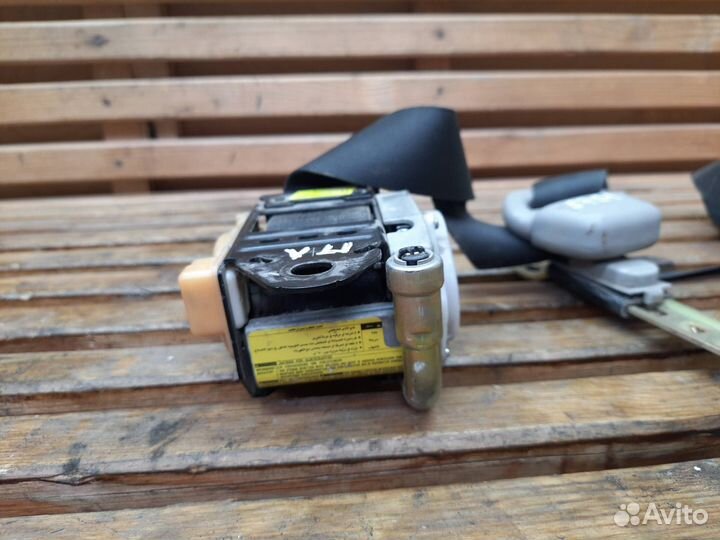 Ремень безопасности передний левый Mitsubishi