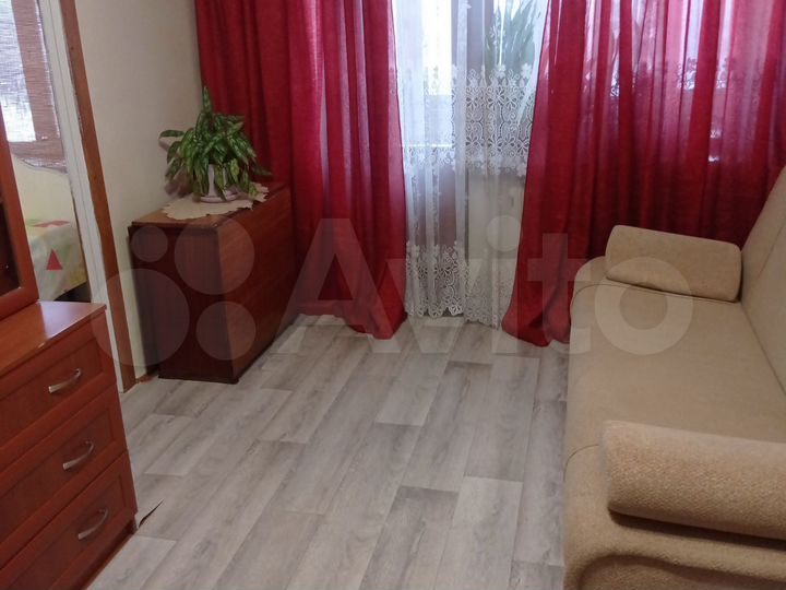 2-к. квартира, 47 м², 4/4 эт.