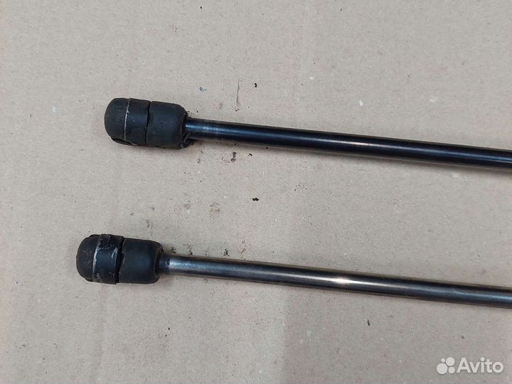 Амортизатор крышки багажника Opel Omega B универса