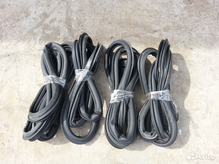 Уплотнительные резинки дверей Volkswagen polo