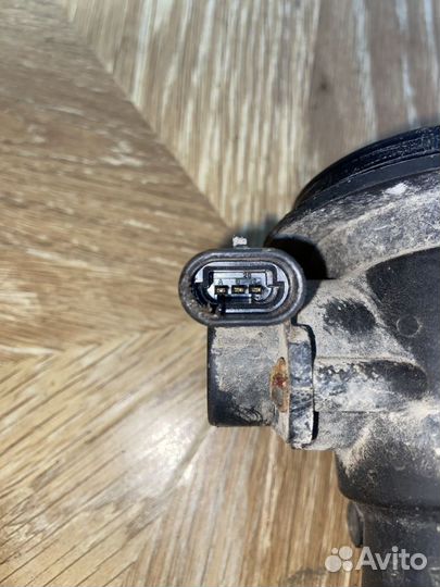 Заслонка дроссельная механическая Renault Logan