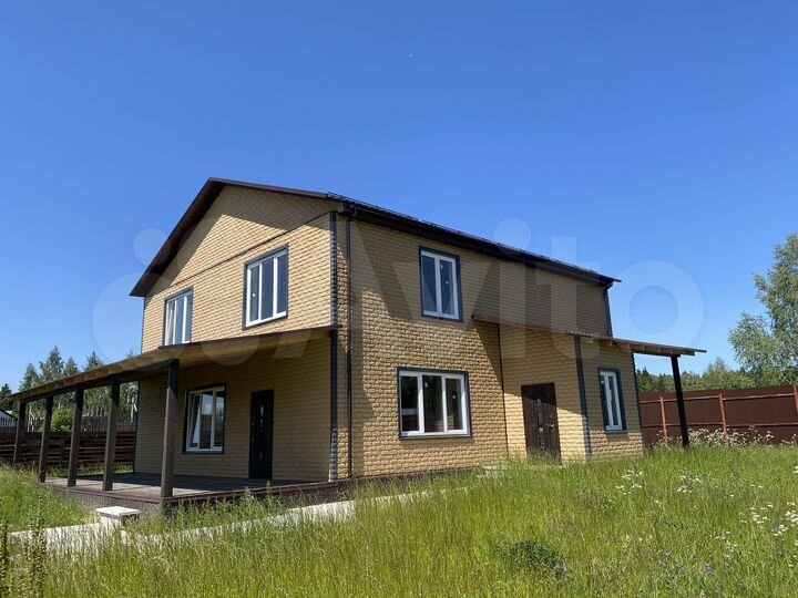 Дом 254 м² на участке 10,5 сот.