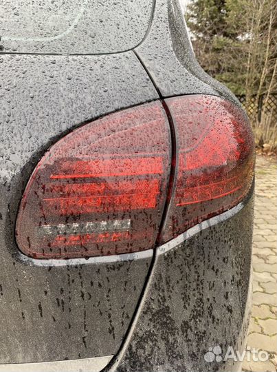 Задний затемненный фонарь porsche cayenne 958