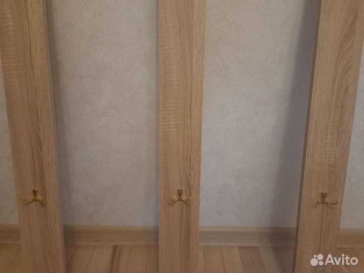 Вешалка в прихожую