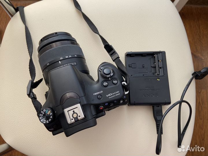 Зеркальный фотоаппарат sony