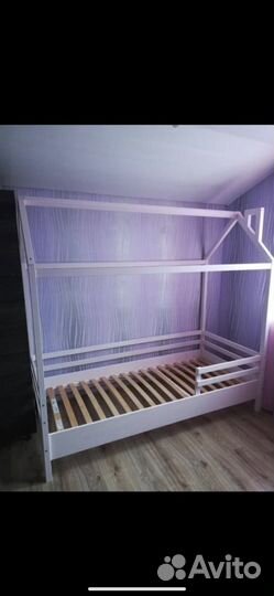Детская кровать домик бу
