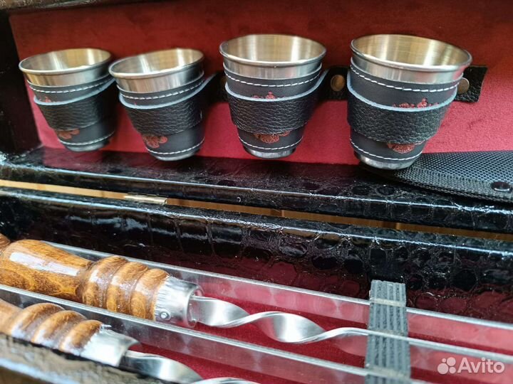 Набор для барбекю в кейсе