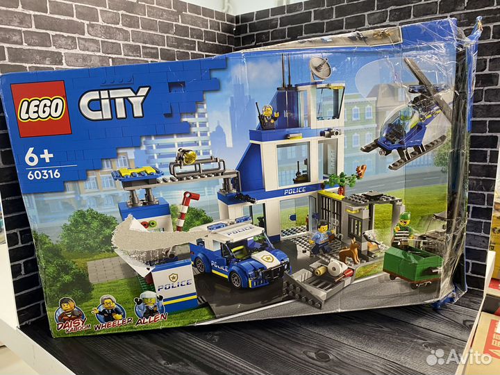 Конструктор lego City 60316 Полицейский участок