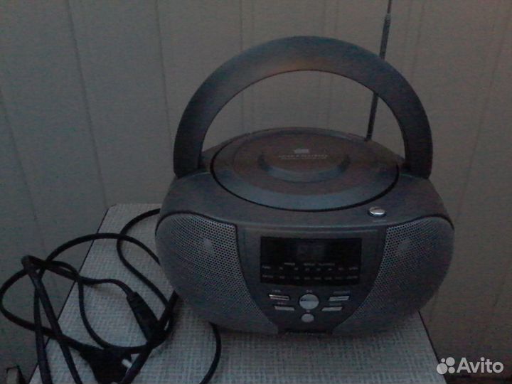 Магнитола Elenberg CD-111