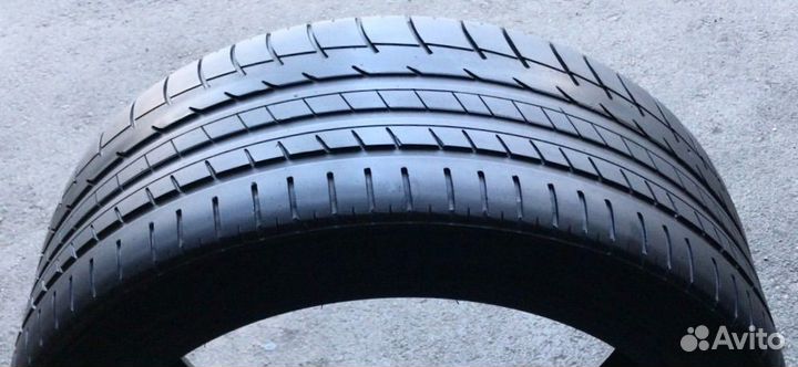 Triangle Sports TH201 255/40 R19