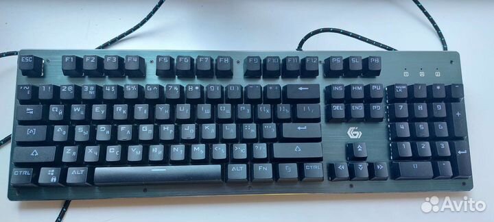 Механическая клавиатура проводная