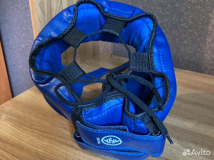 Шлем для единоборств