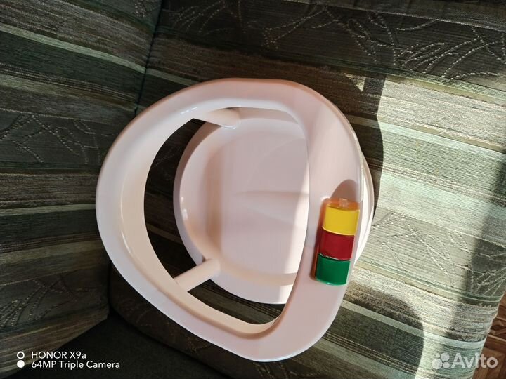 Детское сиденье для ванны