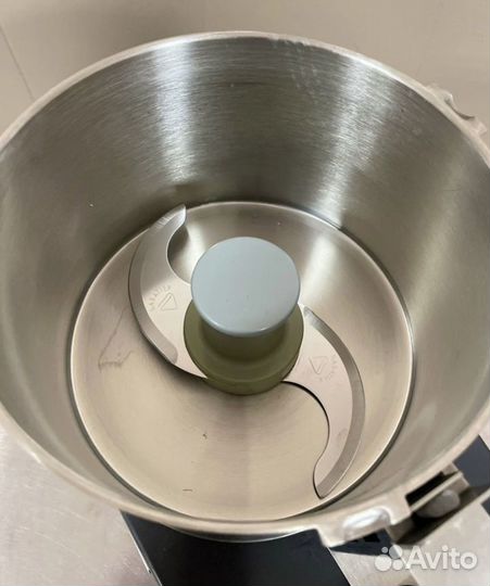 Куттер Robot Coupe R2