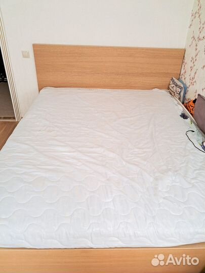 Кровать двухспальная