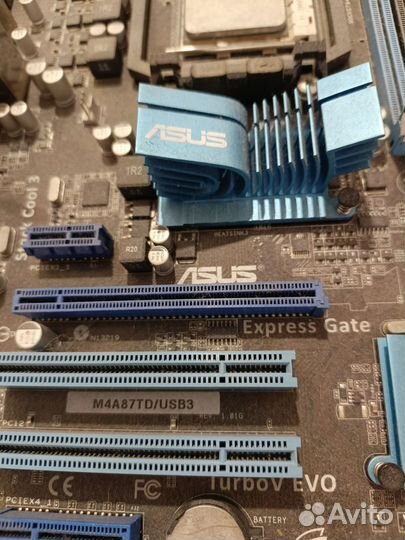 Материнская плата