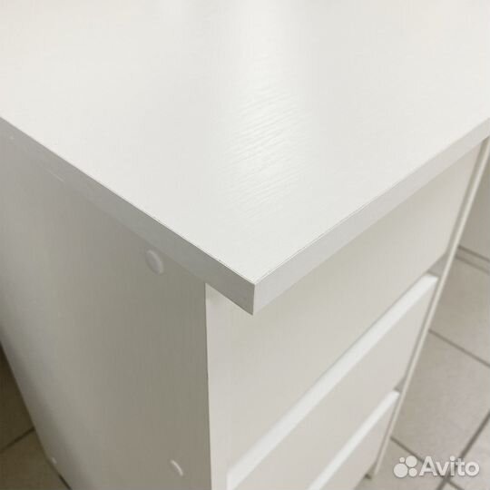 Стол письменный / новый / в наличии