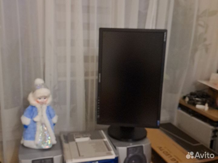 Монитор samsung 245t