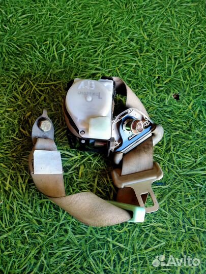 Ремень безопасности задний левый Мазда MPV 2005г