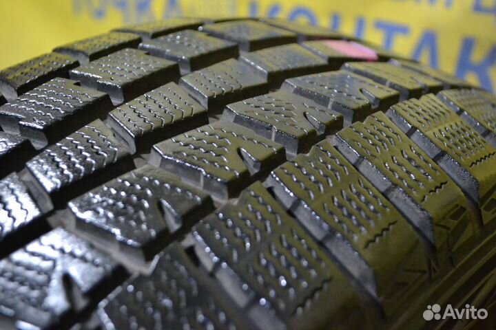 Dunlop Winter Maxx WM01 215/60 R17