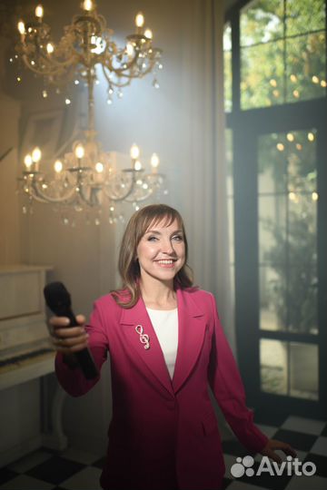 Ведущая на мероприятие