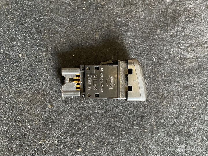 Кнопка аварийки nussan almera N16