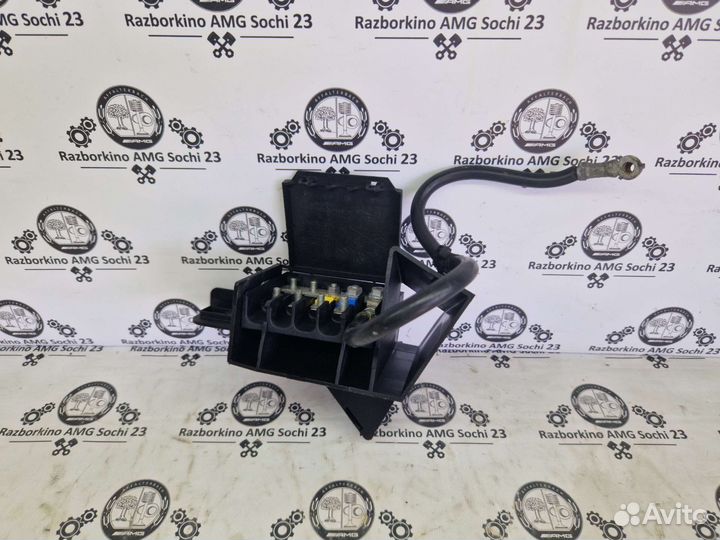 Блок предохранителей для Mercedes W212