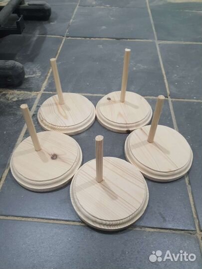 Подставка для кукол