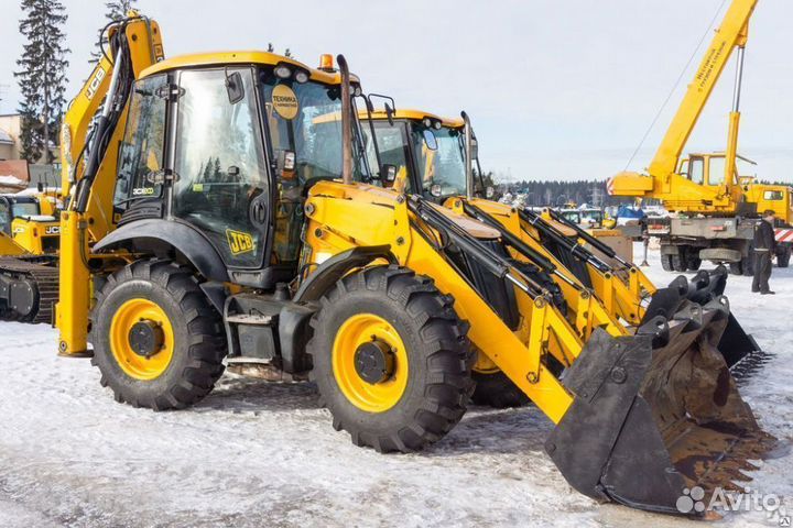 Стекло заднее Jcb 3cx-4cх 2003