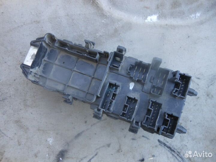 Блок предохранителей для Mitsubishi Lancer (C6)