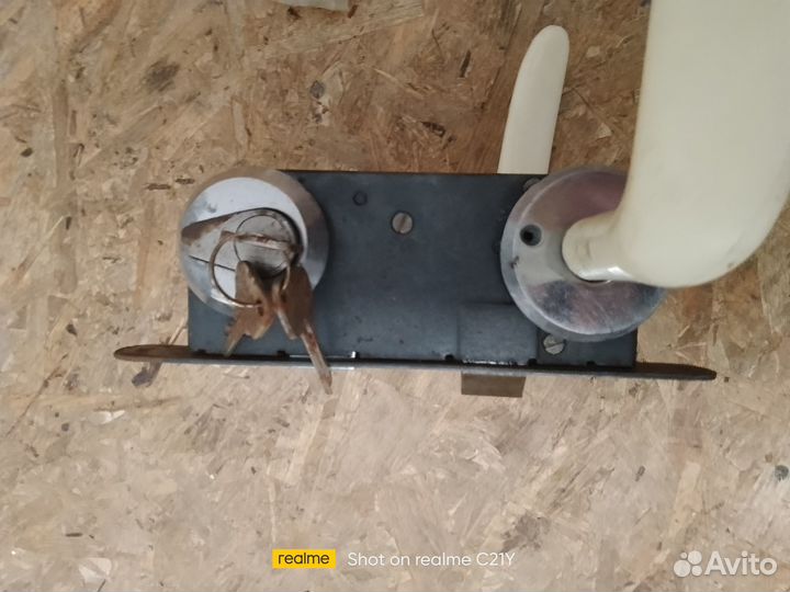 Врезной замок