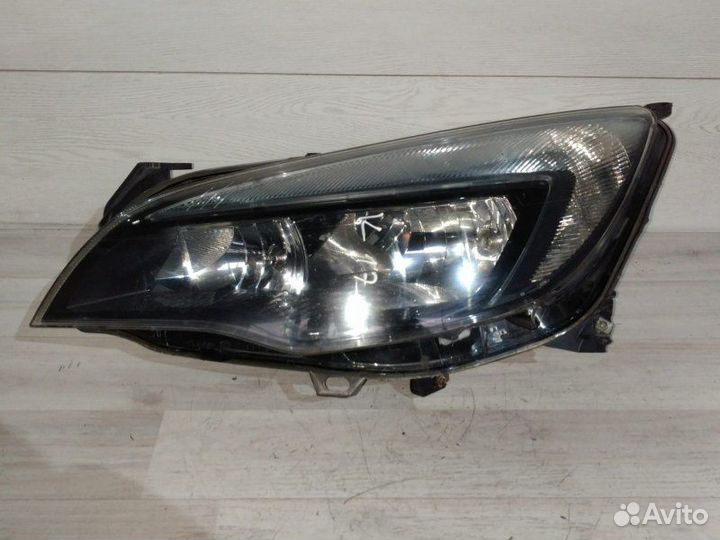 Фара левая Opel Astra J A16XER 2010