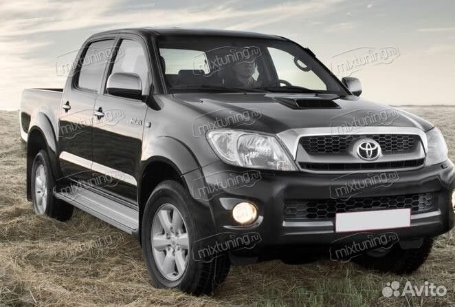 Пороги подножки Toyota Hilux 2006-2015 (OEM Style)