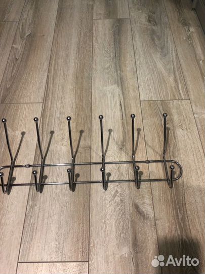 Вешалка на стену