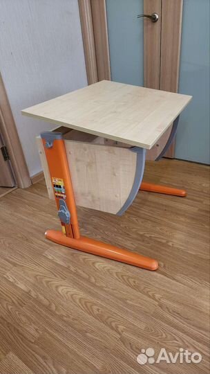 Детская растущая парта со стулом деми +органайзеры
