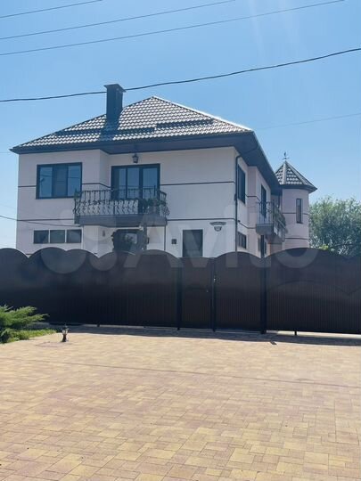 Дом 148 м² на участке 8 сот.