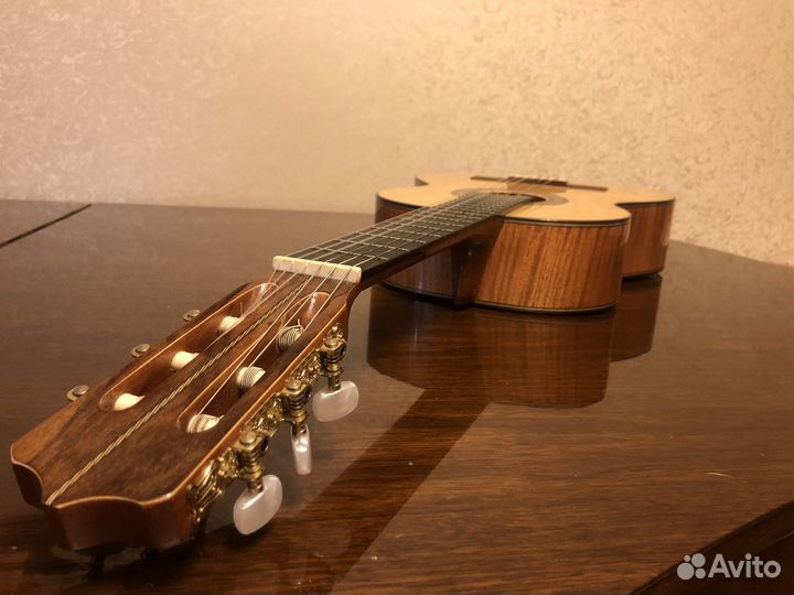 Мастеровая классическая гитара