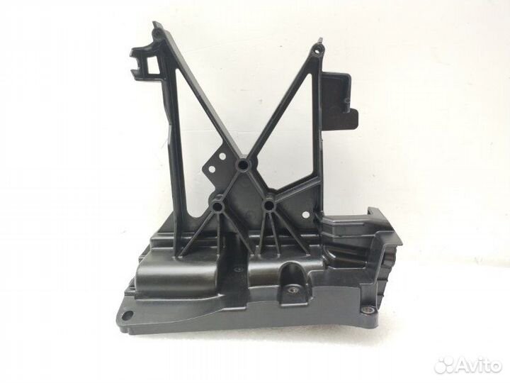 Кронштейн передней панели левый Mercedes-Benz