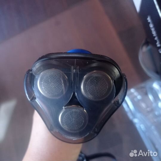 Электрическая бритва 3 в 1