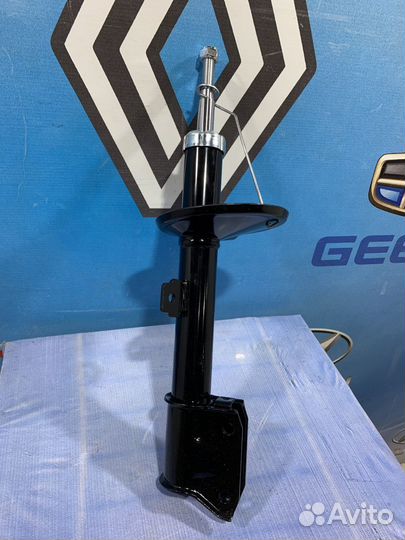 Амортизатор стойка перед Renault arkana