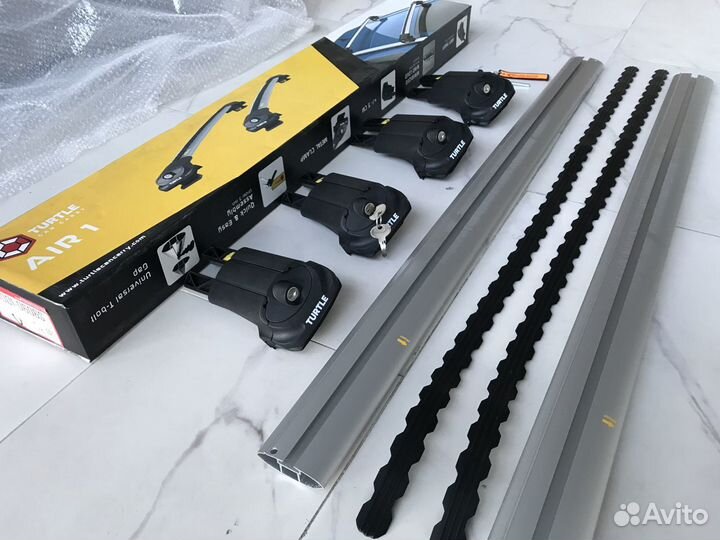 Багажник на крышу с рейлингами Turtle AIR 1