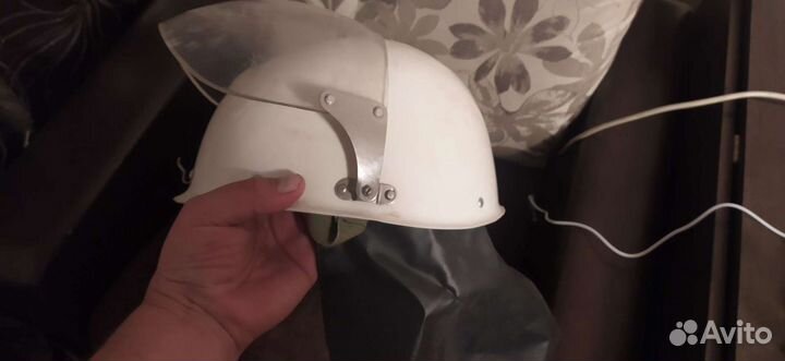 Каска пожарного новая