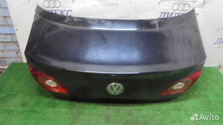 Фонарь задний внутренний правый VW Passat CC 2008