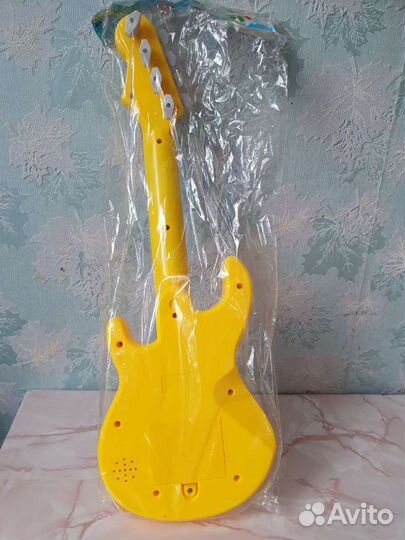 Гитара игрушка