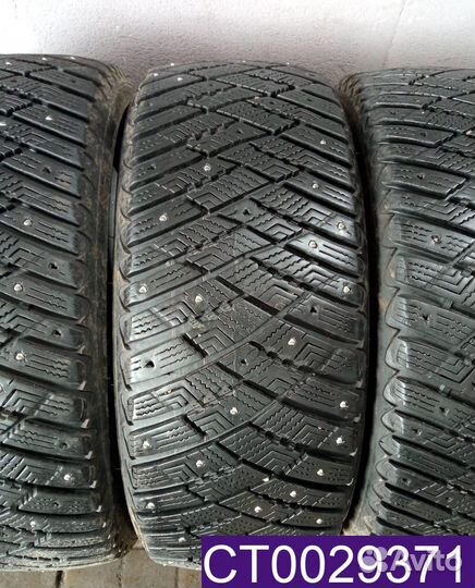 Goodyear Ultragrip Ice Arctic 215/55 R16 96T