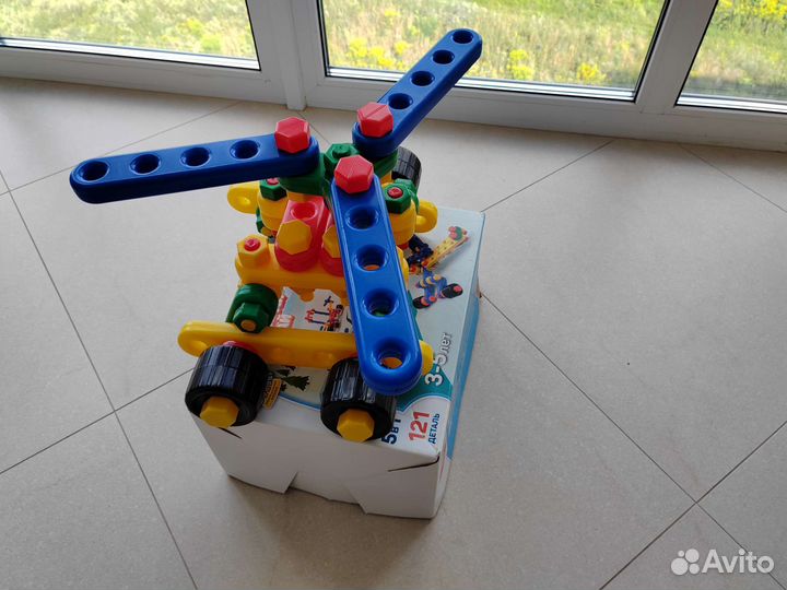 Детский конструктор