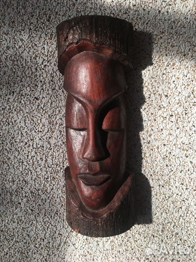 Африканские маски из дерева