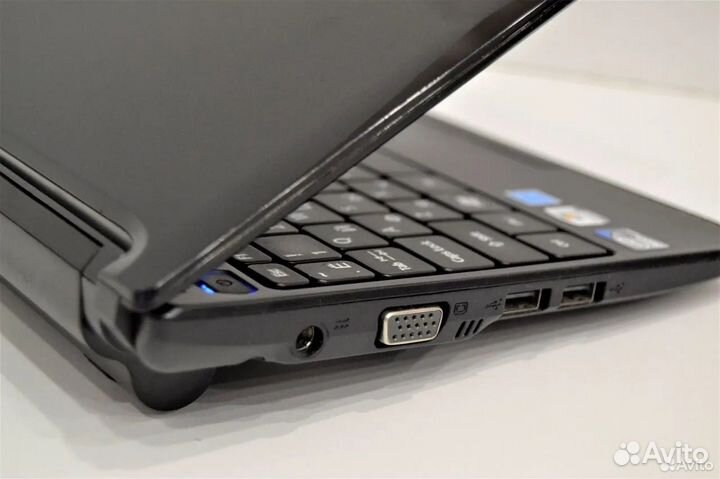 Нетбук eMachines / Кино / Интернет