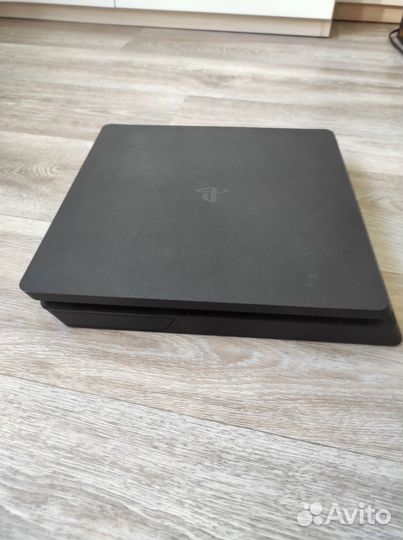 Игровая приставка PlayStation 4 Slim Black 1 Tb